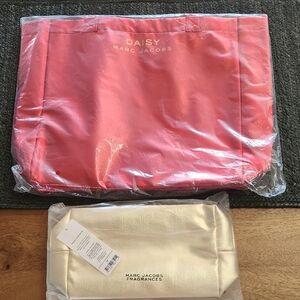 Daisy Marc Jacobs Red Tote with Marc Jacobs Fragrance Gold Pouch